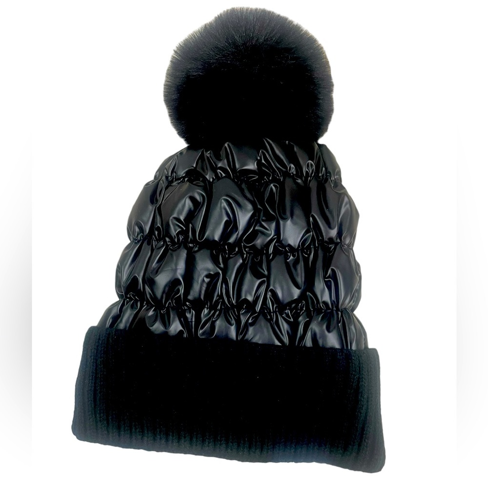 NWT: City Chic Faux Fur Pom Beanie